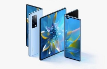Смартфон Huawei Mate X2 уже будет с новой OS. Фото: Huawei