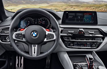 BMW отзывает более 300 тыс. автомобилей из Британии из-за сбоев с подачей энергии