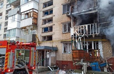 Россияне обстреляли Херсон: оккупанты попали в помещение, где работают представители Красного Креста