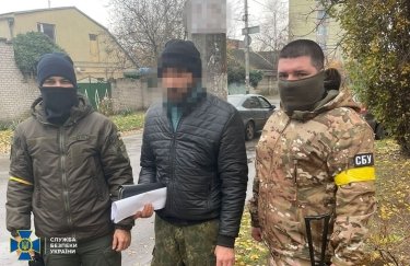 СБУ затримала двох колаборантів з колишнього "МВД РФ" на Херсонщині, які викрадали українців до катівень