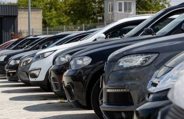 В июне украинцы приобрели самое большое за последние 10 месяцев количество подержанных авто: ТОП-10 марок