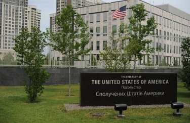 США планують евакуювати сім'ї дипломатів з України наступного тижня – CNN