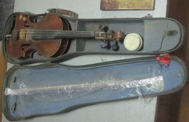 Из Украины пытались вывезти скрипку Страдивари
