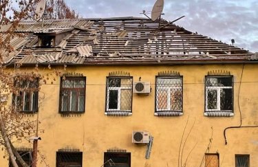 Оккупанты обстреляли Никопольщину: повреждены дома и предприятие