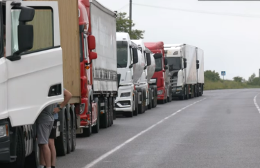 Польські фермери продовжили блокування КПП "Рава-Руська – Гребенне"