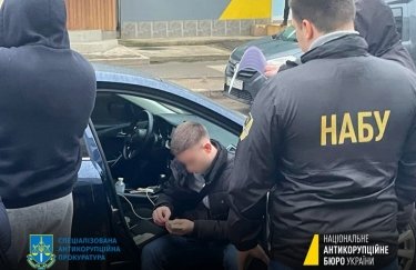 На взятке в $50 тысяч задержали мэра Рени и депутата местного совета