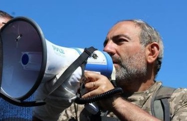 Лидер протестов хочет возглавить Армению