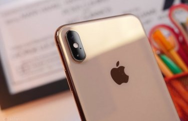 Apple предвещают смутные времена: продажи iPhone падают третий квартал подряд