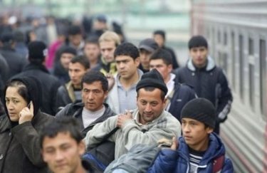 Росія хоче мобілізувати на війну в Україну мігрантів з Середньої Азії Росія хоче мобілізувати на війну в Україну мігрантів з Середньої Азії