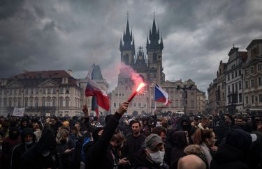 Антикарантинный протест в Праге. Фото: Getty Images