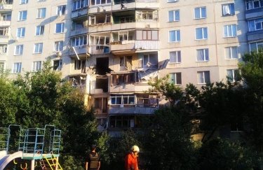 Россияне ударили по Чугуеву в Харьковской области: попали в многоквартирный жилой дом