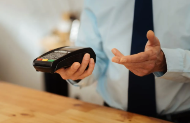 Кількість "кас у смартфоні" в Україні вдвічі перевищує число традиційних РРО