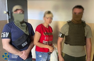 Корректировала огонь по Силам обороны и гражданским объектам города Херсона – местная жительница подозревается в госизмене Корректировала огонь по Силам обороны и гражданским объектам города Херсона – местная жительница подозревается в госизмене