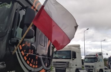 Польські перевізники розпочали страйк. Яка ситуація на кордоні