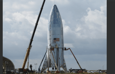 Состоялся первый "привязанный прыжок" новой ракеты SpaceX (видео)