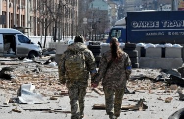 Більше половини українців вважають, що вони перебувають у "звичайних обставинах", — соціологи