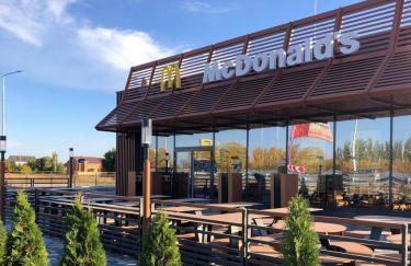 McDonald's возобновил работу заведения на Бориспольской трассе и еще двух в самом Киеве