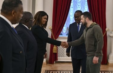 Украина откроет посольства в десяти новых странах Африки - Зеленский