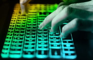 Сенат США хочет разрешить слежку за связанными с РФ лицами, причастными к кибератакам