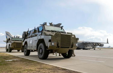 Австралия предоставит Украине еще 30 бронемашин Bushmaster