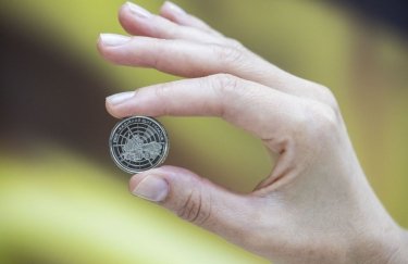 Национальный банк посвятил оборотную памятную монету воинам противовоздушной обороны Украины. Фото: пресс-служба НБУ
