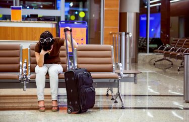Из-за "Омикрона" в мире снова отменяют перелеты: пострадали десятки тысяч пассажиров