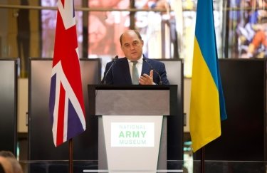 Танки, БТР та ракети для ППО: У Міноборони Великої Британії розповіли про найбільший пакет військової допомоги Україні