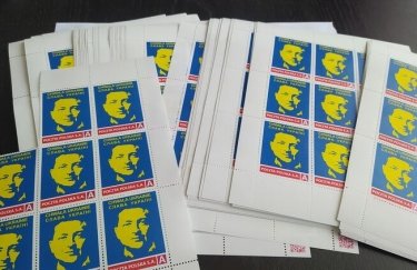 У Польщі випустили поштову марку із Зеленським: де її можна купити