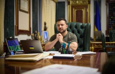 Зеленський підписав закон про довічний фінмоніторинг політично значущих осіб