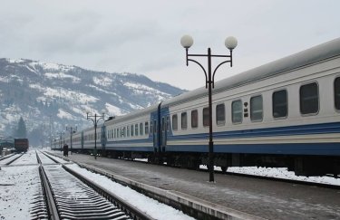 "Укрзализныця" расширяет список эвакуационных поездов