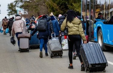 Українським біженцям дозволено працювати в Німеччині