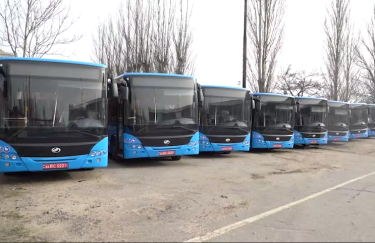 Миколаїв отримав 12 нових автобусів: профінансувала Данія