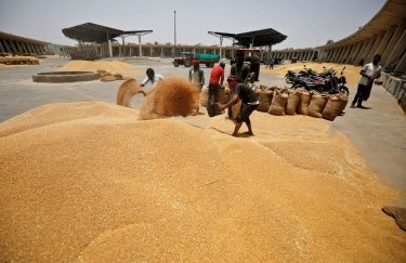 Індія обмежує експорт пшеничного борошна, щоб знизити ціни на продукт в країні