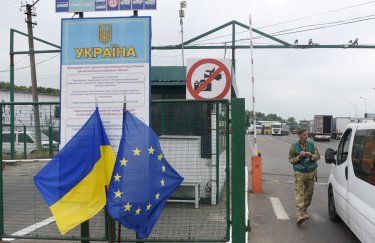 Польські фермери розблокували один із пунктів пропуску на кордоні з Україною