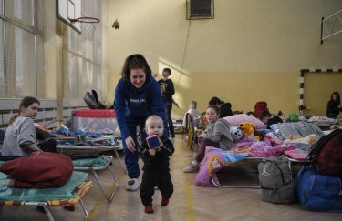Беженцы из Украины в польском Пшемысле. Фото: AFP