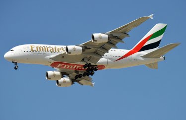 Авіакомпанія Emirates повернулася до Дубая, але через безпекові ризики рейси майже порожні