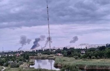 До 8 російських ракет потрапили по нафтопереробному заводу у Кременчуці