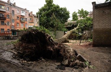 Фото: ГУ ГСЧС в Херсонской области Захватчики обстреляли Херсонщину из минометов, артиллерии и "Градов": выпустили 192 снаряда