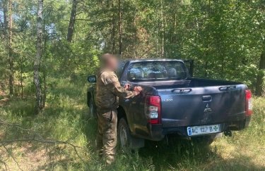Білоруський прикордонник заявив про бажання воювати проти Росії у складі ЗСУ. Фото: МВС Білоруський прикордонник під обстрілом прорвався в Україну, щоб воювати проти РФ