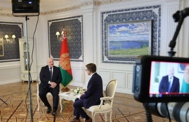 Лукашенко заявил, что "Украина и Россия должны договориться, чтобы избежать "бездны ядерной войны"