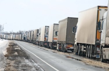 Россия третий день не пускает грузовики из Украины