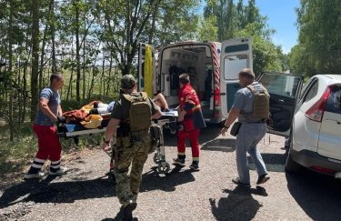 Войска РФ ударили по центру села в Черниговской области: есть раненые