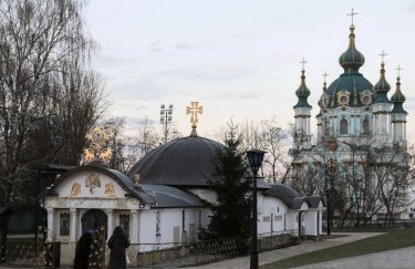 Суд зобов’язав знести "Храм-МАФ" біля музею історії України у Києві