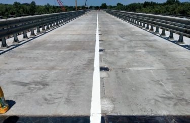 На Черниговщине открыли временный мост через Десну, соединяющий Чернигов и Киев