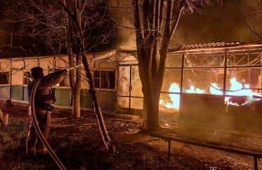 У Харкові четверо поранених через влучання у підприємство, а на Миколаївщині виникла пожежа: як пройшла доба у регіонах