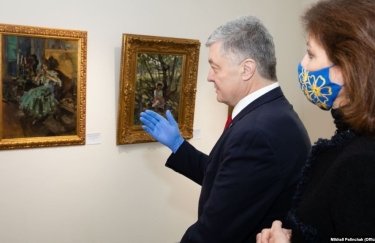 Петр и Марина Порошенко в музее Гончара. Фото: Михаил Палинчак