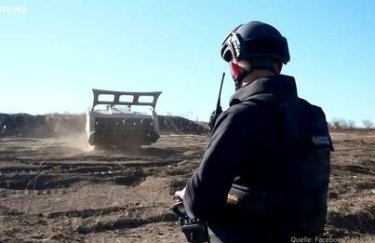 Фото: Компанія Global Clearance Solutions / Facebook машини для розмінування, машины для разминирования