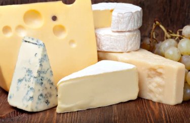 Через дешевий європейський сир продажі українського продукту значно скоротилися