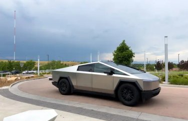 Tesla отзывает более 27 000 автомобилей Cybertruck: в чем причина