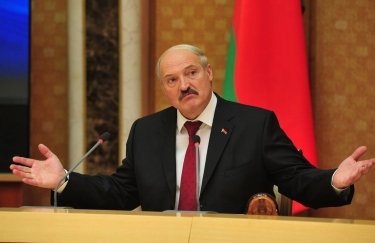 Лукашенко пообещал ответить на запрет России по ввозу белорусского молока